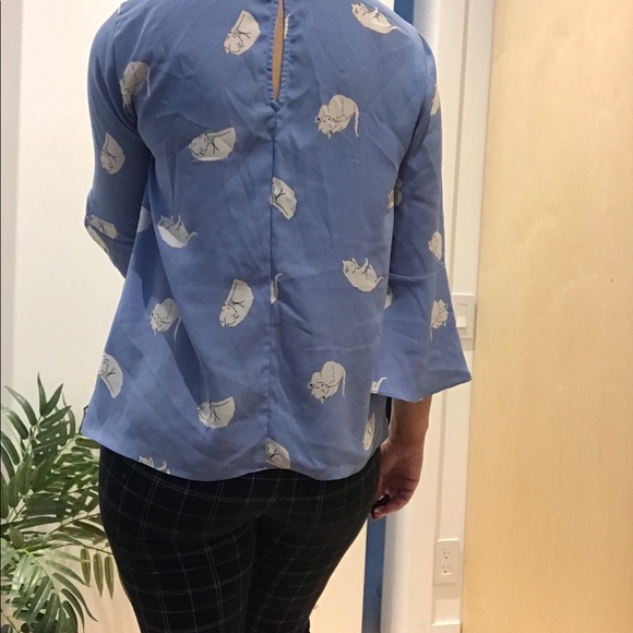 Cat print bell sleeve blouse - Picture 4 of 4